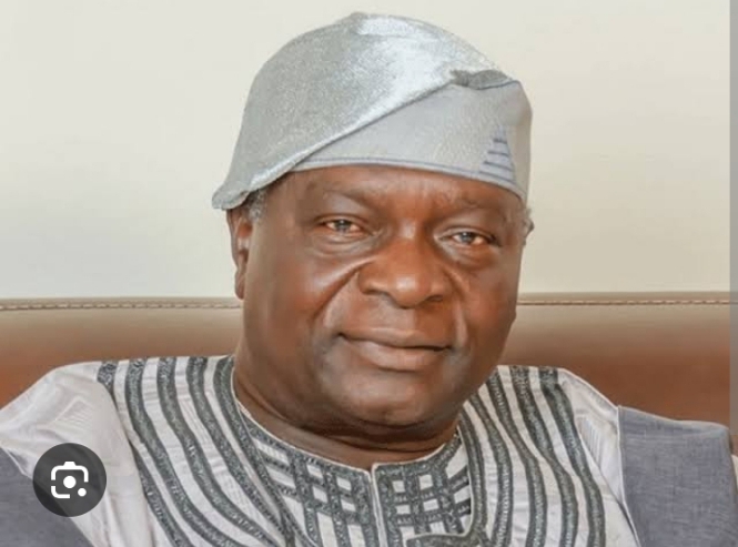 Olagunsoye Oyinlola