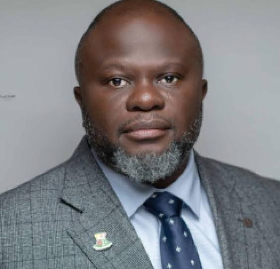Abiodun Ayodeji Aikomo, Esq