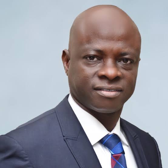 Etagherure Ejiro Terry